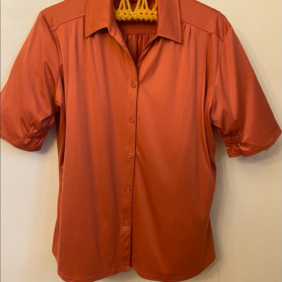 Woolrich buttondown, Calypso, salmon, 100% polyester, like new petite XL - Picture 2 of 5